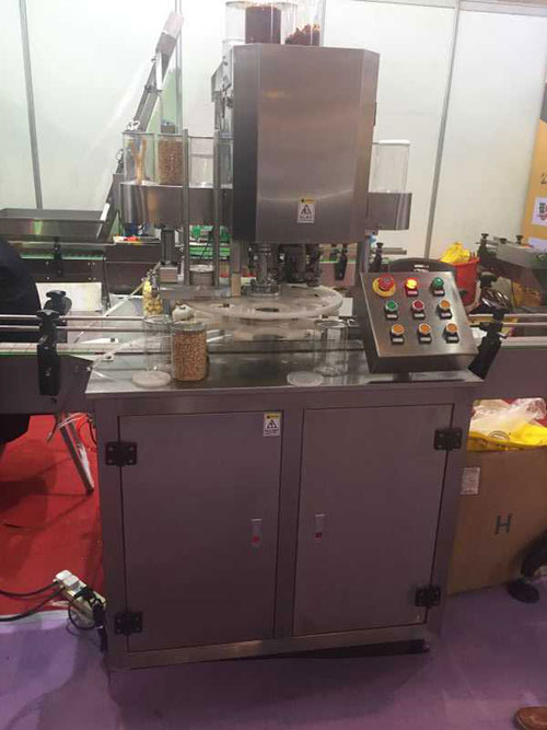 全自動(dòng)醬料封罐鎖口機(jī)(圖2)