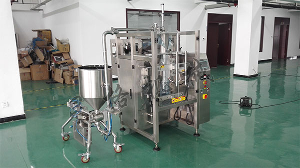 高粘度醬料包裝機(jī)生產(chǎn)線哪家好(圖2) 高粘度醬料包裝機(jī)生產(chǎn)線哪家好(圖2)