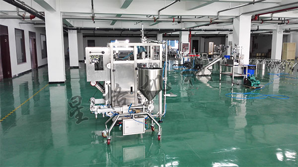 高粘度醬料包裝機(jī)生產(chǎn)線哪家好(圖3) 高粘度醬料包裝機(jī)生產(chǎn)線哪家好(圖3)