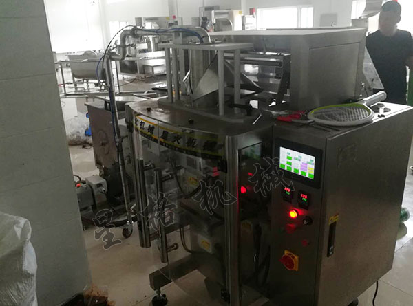 預(yù)制菜醬料包裝機(jī)設(shè)備在餐飲行業(yè)的作用(圖1) 預(yù)制菜醬料包裝機(jī)設(shè)備在餐飲行業(yè)的作用(圖1)