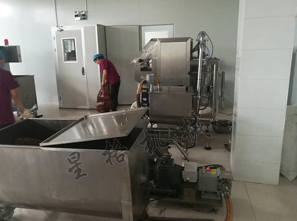 預(yù)制菜醬料包裝機(jī)設(shè)備在餐飲行業(yè)的作用(圖2) 預(yù)制菜醬料包裝機(jī)設(shè)備在餐飲行業(yè)的作用(圖2)