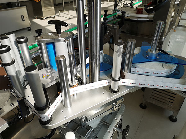 蒜蓉醬料灌裝生產(chǎn)線成套設(shè)備市場售價(圖2)