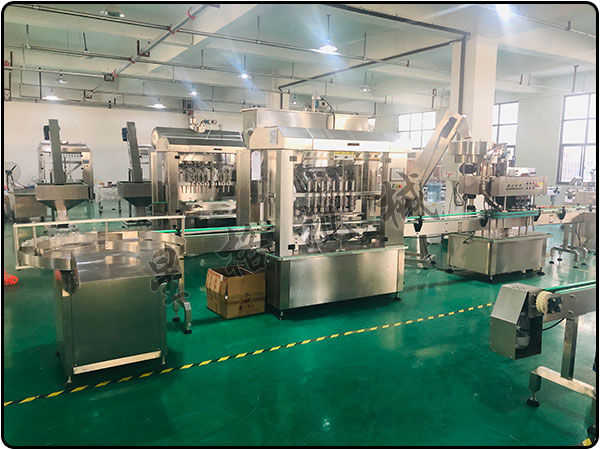 香椿醬自動灌裝機生產(chǎn)線該怎么選(圖1)